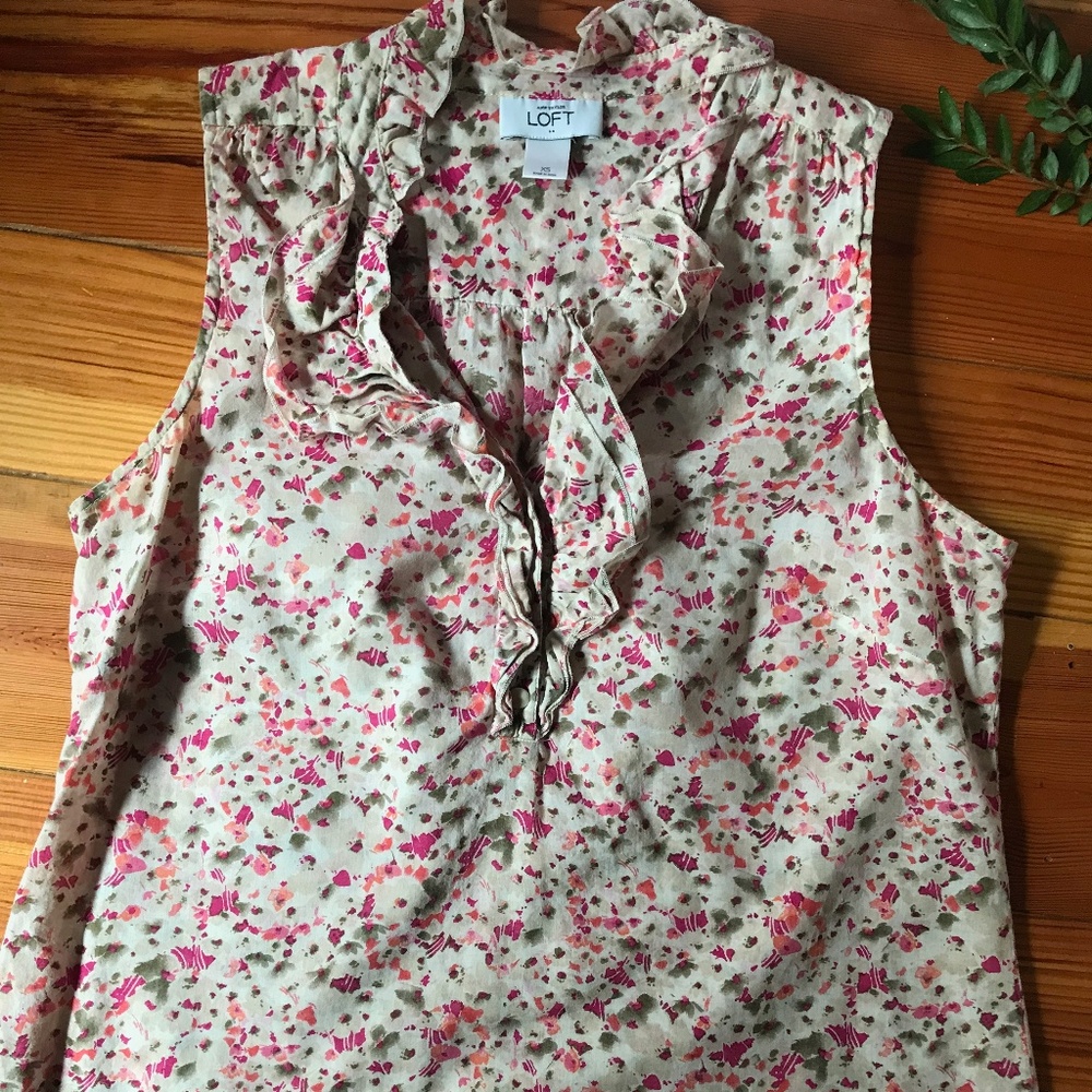 LOFT ruffled sleeveless blouse pink XS